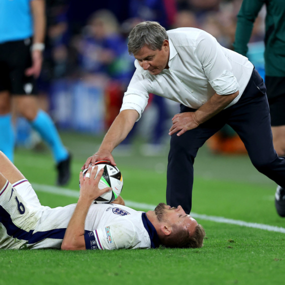 Englezi dižu frku zbog potencijalnog rasizma u Beogradu – reagovao i Hari Kejn VIDEO