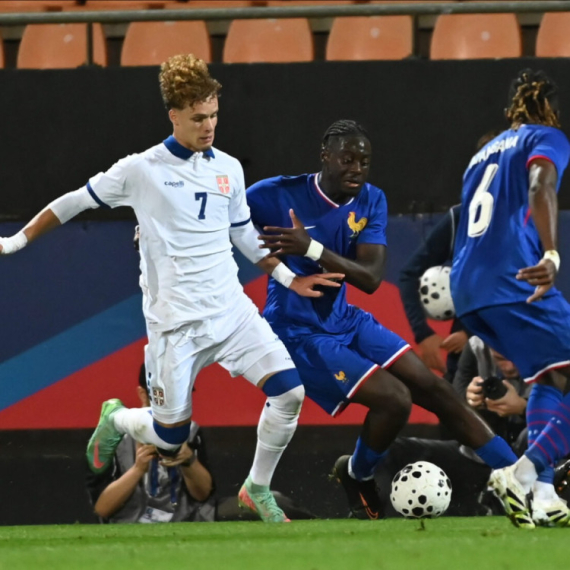 Srbija ubedljivo izgubila od Francuske