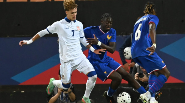 Srbija ubedljivo izgubila od Francuske