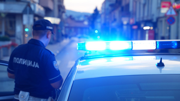 Dačić: "Još nije identifikovan muškarac koji je nožem napao ženu, rad je u toku i to je prioritet"