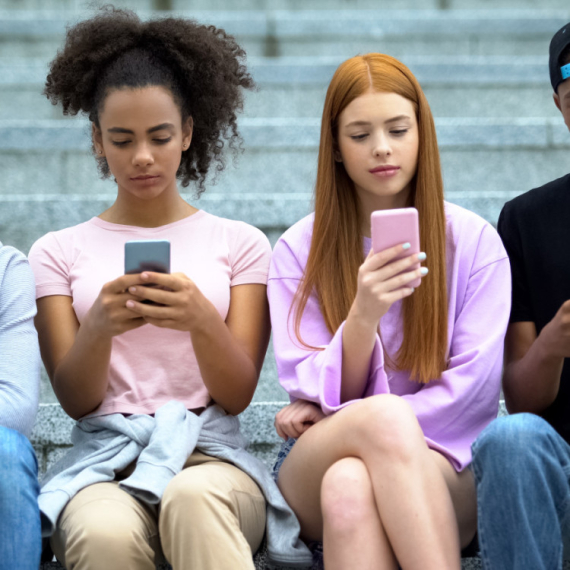 Mladi u Nemačkoj ne mogu bez društvenih mreža