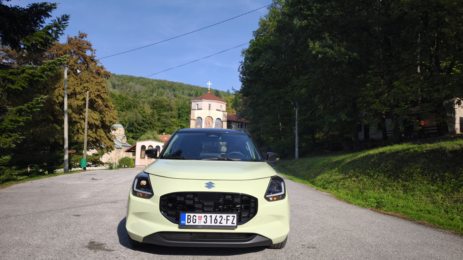 Vozili smo: Suzuki Swift 1.2 Hybrid – troši k