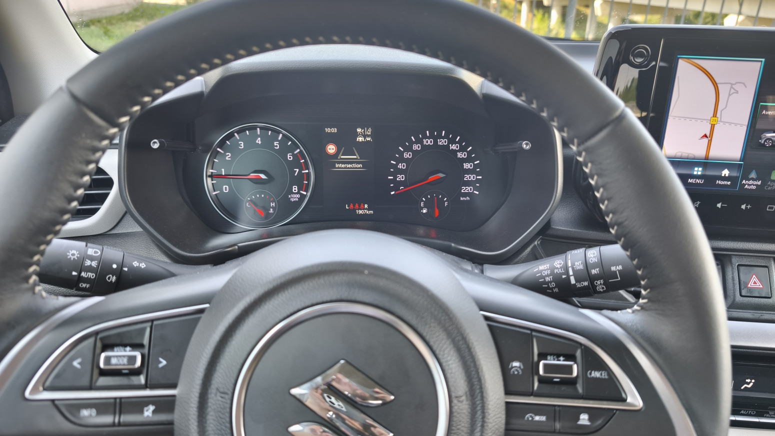 Vozili smo: Suzuki Swift 1.2 Hybrid – troši k