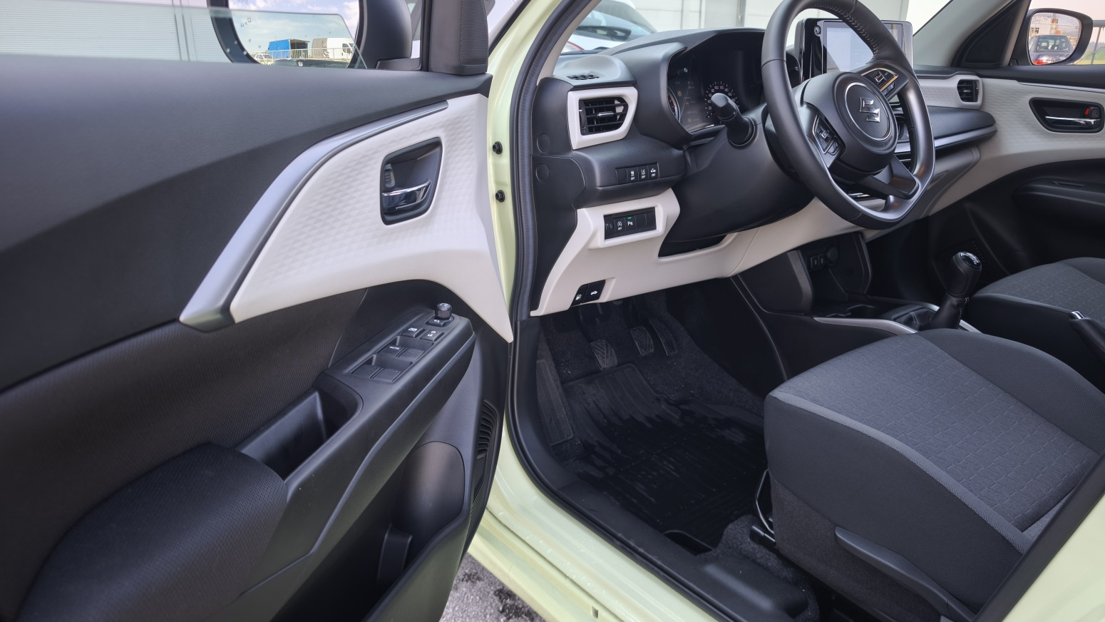 Vozili smo: Suzuki Swift 1.2 Hybrid – troši k