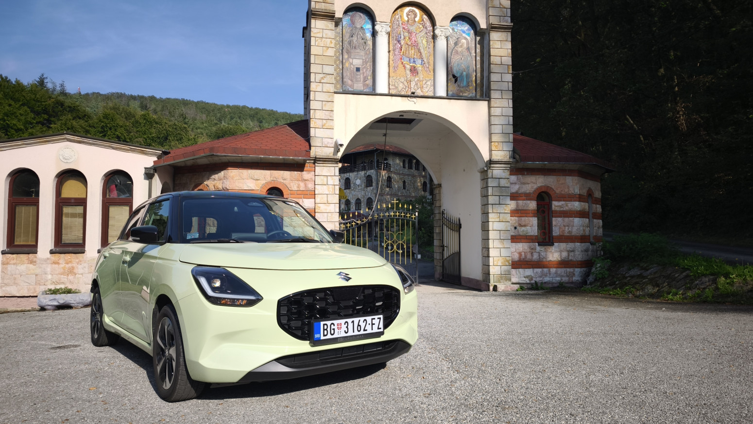 Vozili smo: Suzuki Swift 1.2 Hybrid – troši k