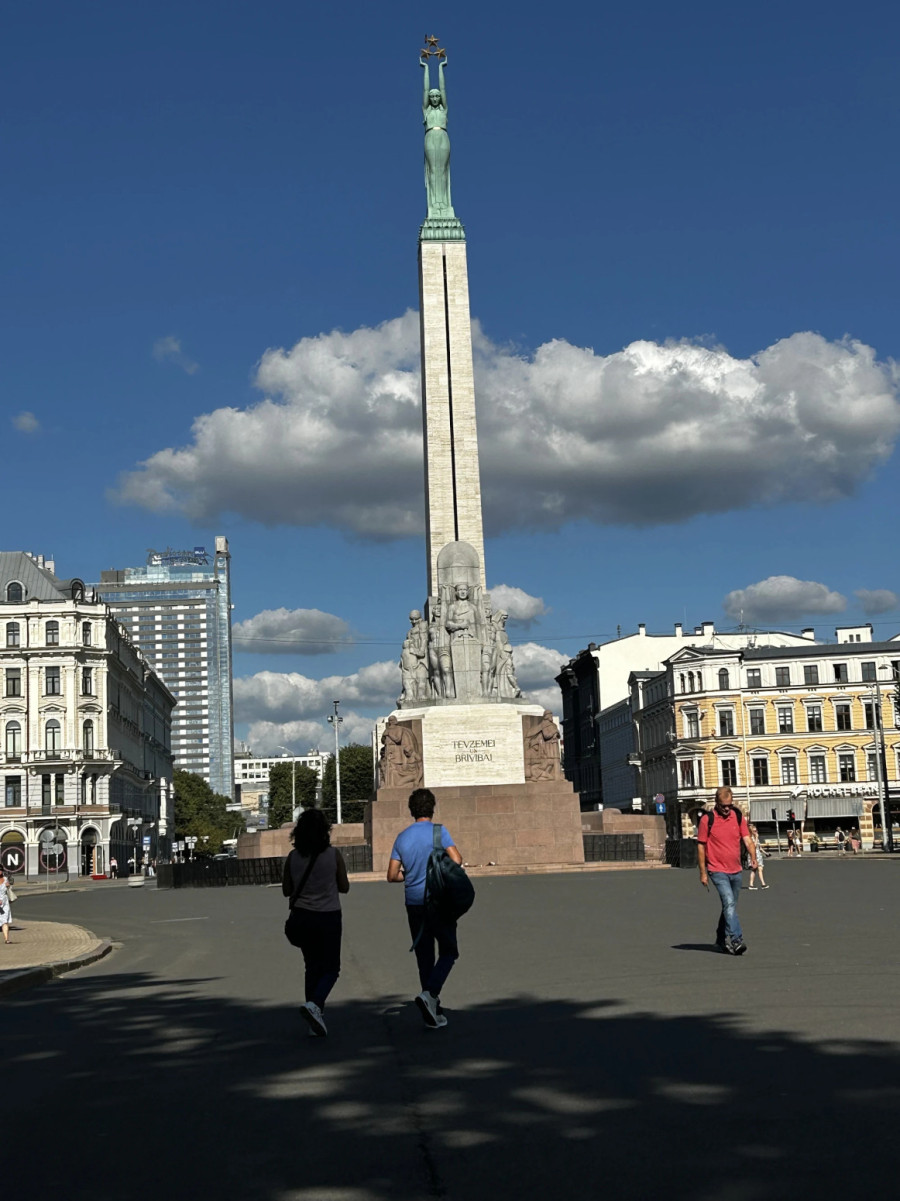 Više puta rušen i bombardovan, a nikad uništen: Grad koji se ne zavoli na prvu FOTO