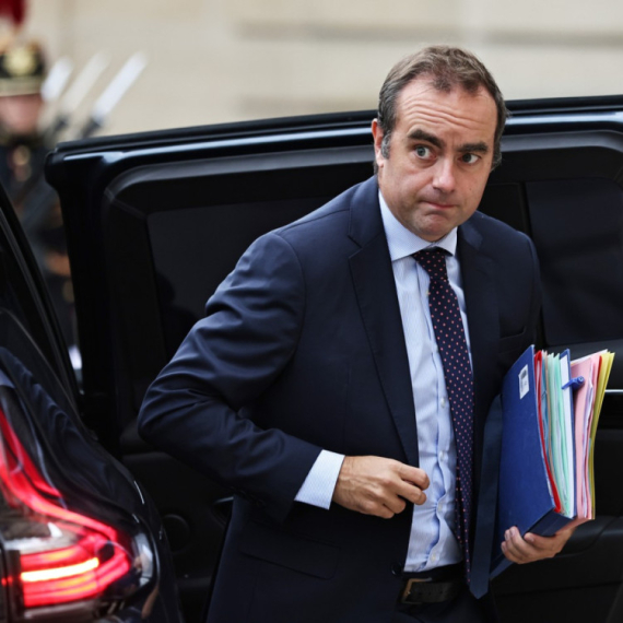 Lekornu je siguran; Socijalisti neće rušiti vladu...za sad