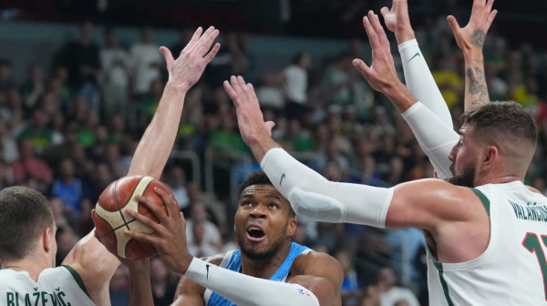 Adetokumbo zagalamio na saigrače: "Jesmo li nešto osvojili!?" VIDEO