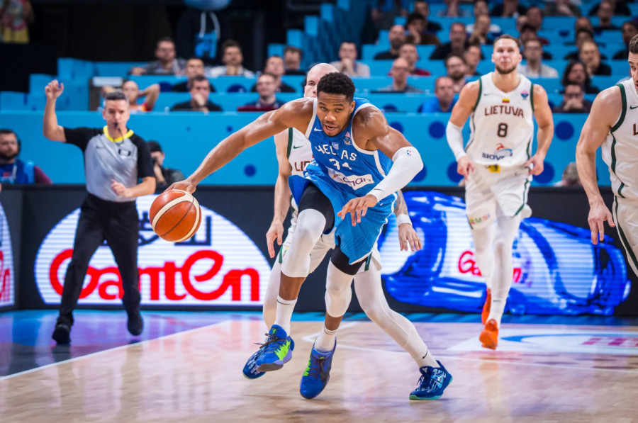 Grčka i Adetokumbo u polufinalu posle 16 godina – uzalud Valančunas i dabl-dabl