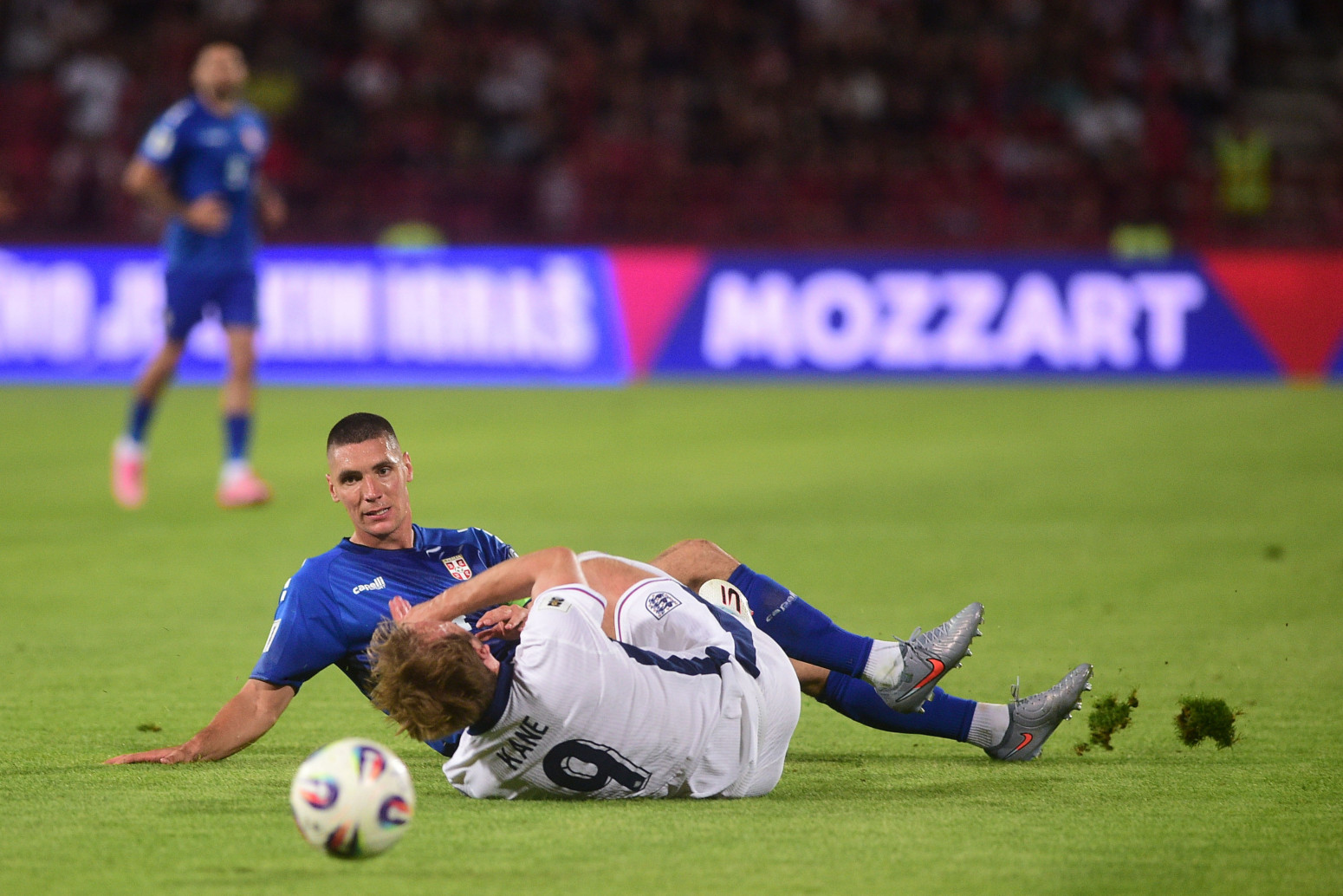 Džabe plavi dres – zbog vas crveni Srbija!