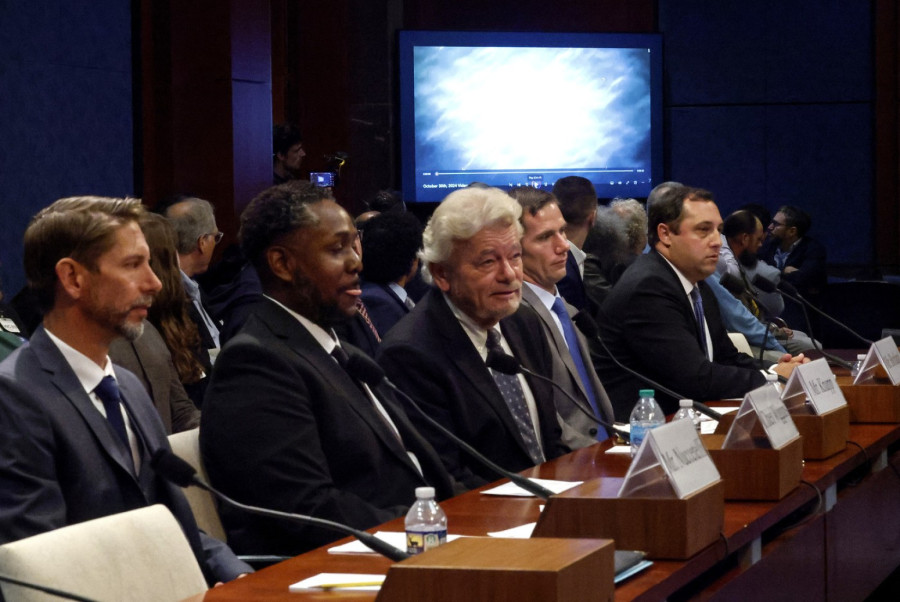 Neviđen snimak NLO: Šta je to, dođavola?; Raketa iz pakla nemoćna FOTO/VIDEO