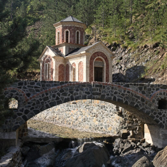 Lekovite vode na Mokroj Gori su eliksir zdravlja: U narodu kruži i jedno proročanstvo FOTO