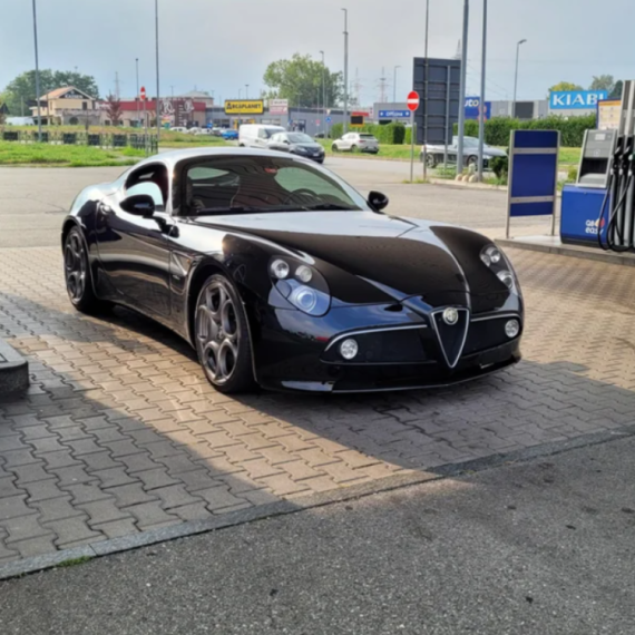 Uslikan redak Alfa Romeo: Postoje samo tri ovakva na svetu FOTO