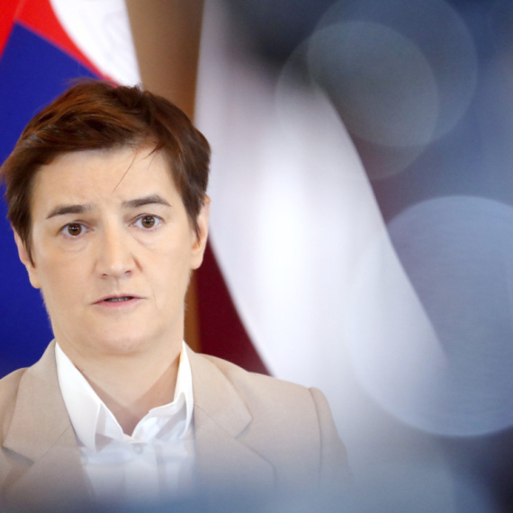 Brnabić iz Stokholma: Kako to da se principi UN ne primenjuju na Srbiju?