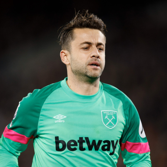 U istom prelaznom roku napustio i potpisao za premijerligaša