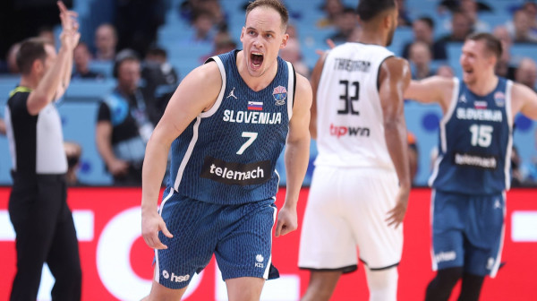 Prepelič: "Da li je normalno da imaju 13 bacanja u finišu?"