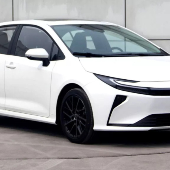 Nova lična karta: Osvežena Toyota Corolla! FOTO