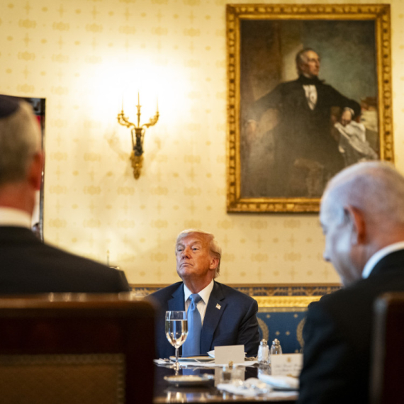 Pukla "ljubav"; Tramp "okreće leđa" Netanjahuu?