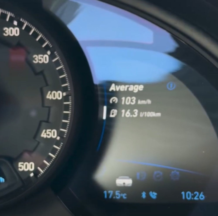 Rimac objavio koliko troši Bugatti Chiron FOTO