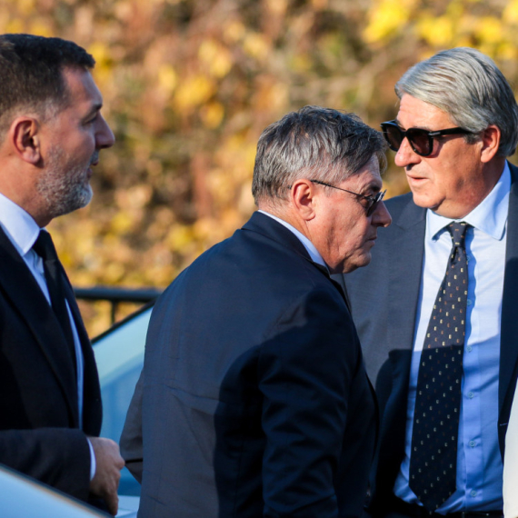 FSS se oglasio o Piksiju