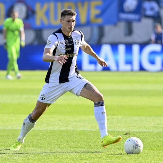 Levi bek zaobišao Humsku i vratio se u srpski fudbal