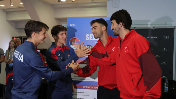 Troicki u poslednjem trenutku promenio odluku – Kecmanović i Kirkin prvi na terenu