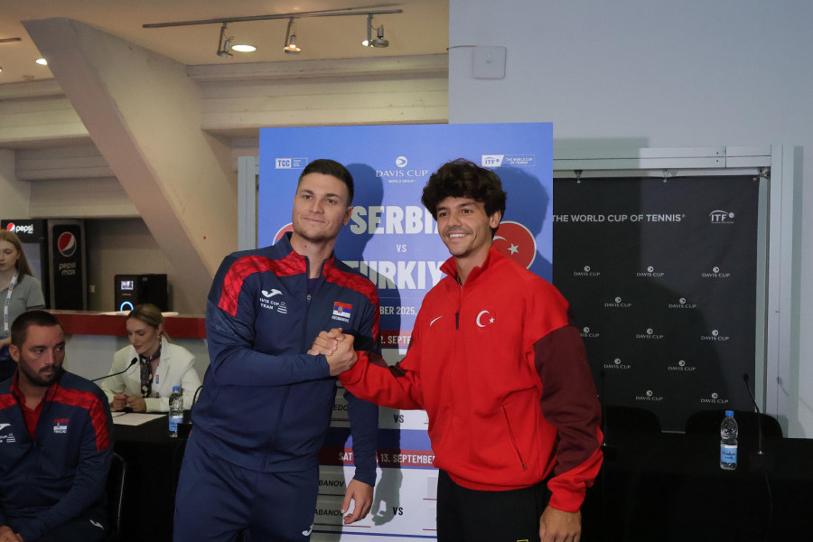 Troicki u poslednjem trenutku promenio odluku – Kecmanović i Kirkin prvi na terenu