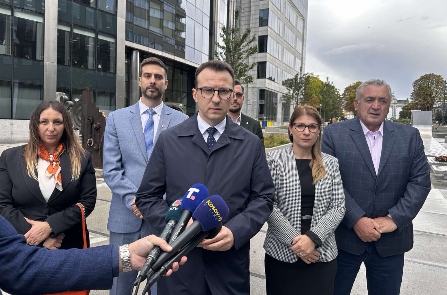 Petković iz Brisela: Bisljimi najotvorenije podržao blokadere