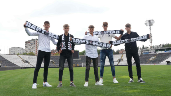 Partizan nastavio niz potpisa