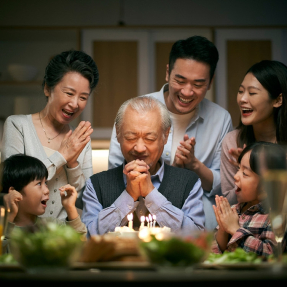 Rekordan broj stogodišnjaka zabeležen u Japanu: Skoro 100 hiljada FOTO