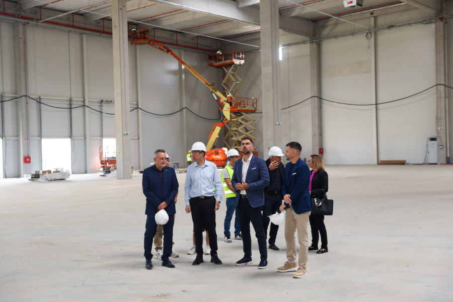 Novi Sad uskoro dobija još jednu fabriku FOTO