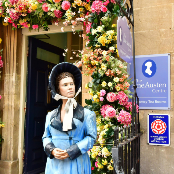 Okuplja se hiljade poštovalaca Džejn Ostin: Obeležava se poseban događaj