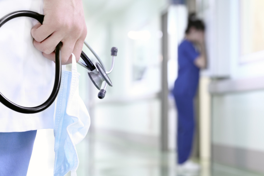 Nagli porast hospitalizacija, stigao mesec dana ranije nego obično: Širi se