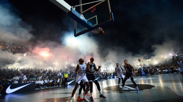 Crno-beli spektakl – pobeda Partizana, Taš goreo, javio se Lovernj, novi centar u šoku