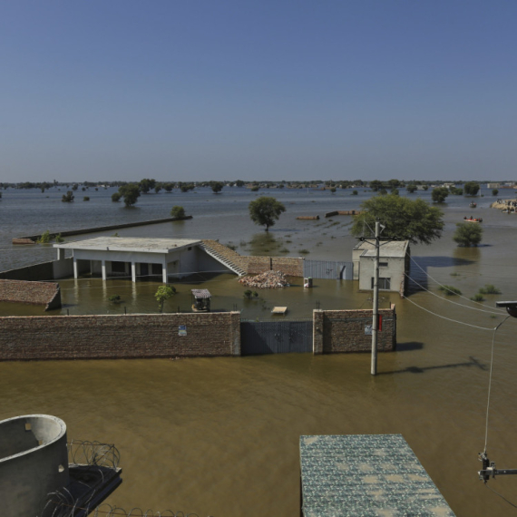 Apokaliptične scene: Gradovi pod vodom, stotine mrtvih – strahuje više od četiri miliona ljudi FOTO/VIDEO