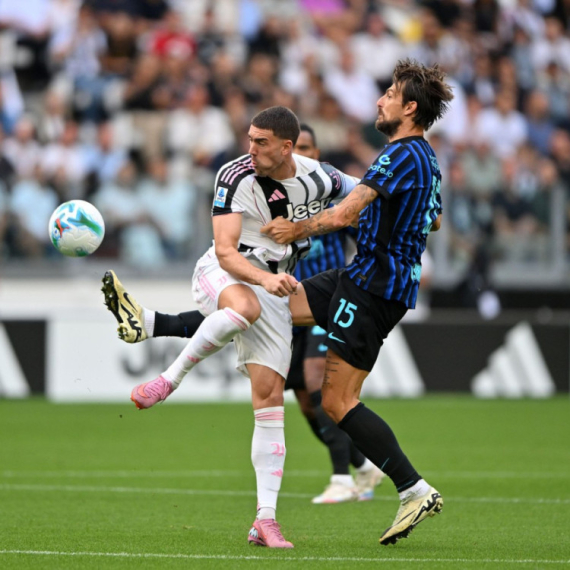 Vlahović neprimetan – projektil Crnogorca rešio spektakularni Derbi Italije! VIDEO