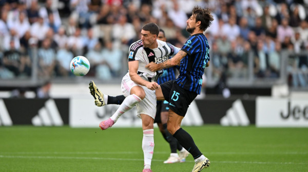 Vlahović neprimetan – projektil Crnogorca rešio spektakularni Derbi Italije! VIDEO