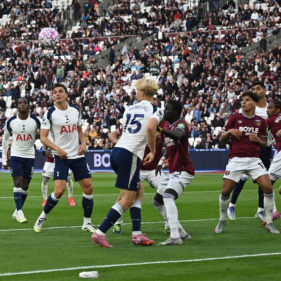 Totenhem za 17 minuta razbio "čekićare"