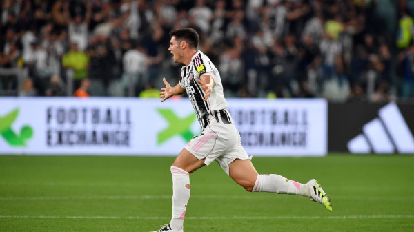 Bomba na "ić" – pogledajte zašto ceo svet priča o crnogorskom tinejdžeru VIDEO