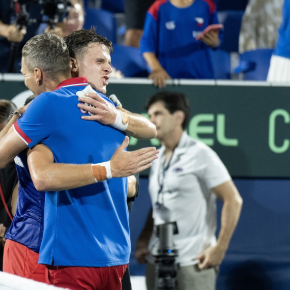 Amerikanci na kolenima – hladan tuš na Floridi! VIDEO