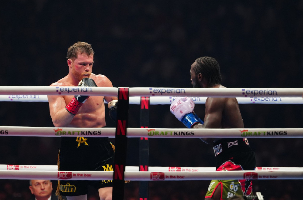 Kanelo uprkos porazu zaradio 15 puta više od Kraforda