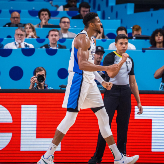 Grčka "preživela" dramu i prekinula post dug 16 godina: Janis i družina treći u Evropi!