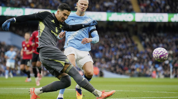 Mančester je ponovo "plav"! VIDEO