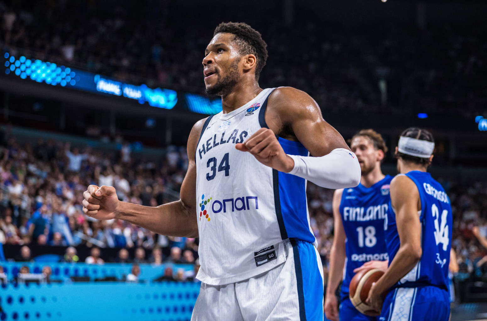 Adetokumbo posle bronze: "Plakao sam - ovo smo čekali 16 godina" VIDEO