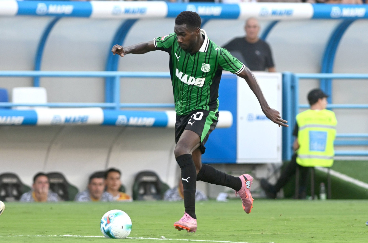 Matićev Sasuolo iznenadio Lacio – VAR spasao utakmicu