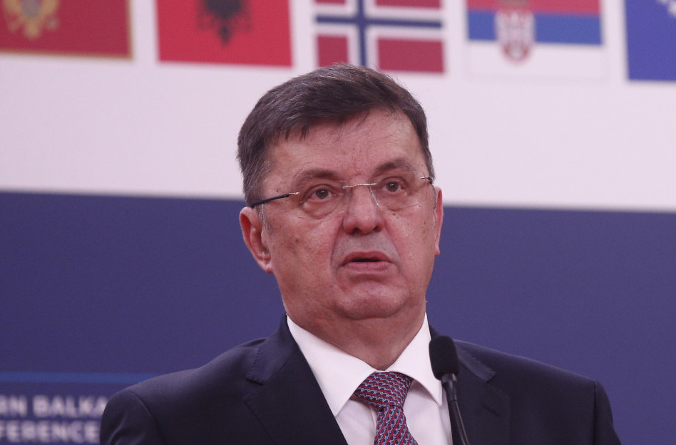 Bivši ministar finansija RS doživeo nesreću na Manjači: Pao sa kvada, helikopterom hitno dovezen u bolnicu