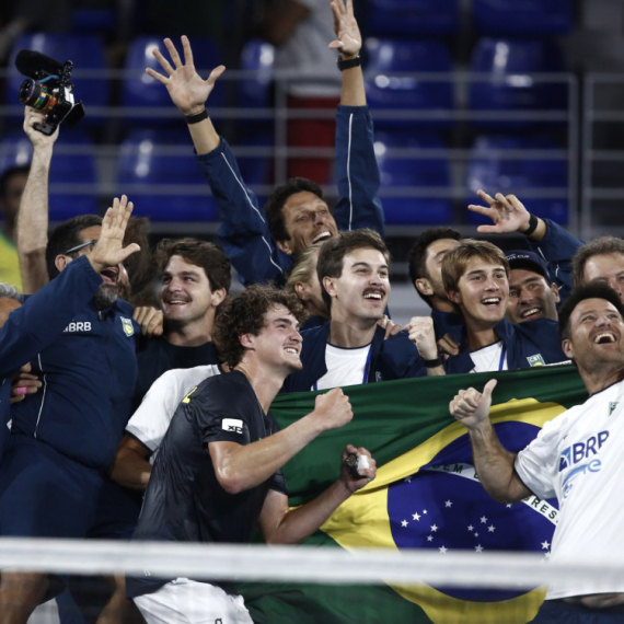 "Bila mi je čast igrati pred Novakom"