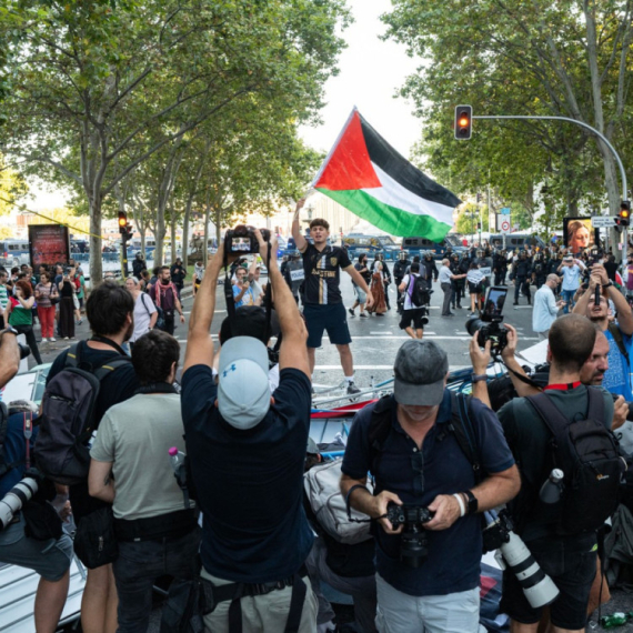 Uhapšene osobe koje su prekinule etapu Vuelte VIDEO