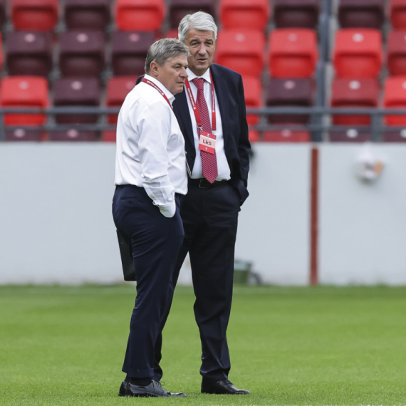 "Poraz od Engleske ne briše sve – medijska hajka na selektora Stojkovića"