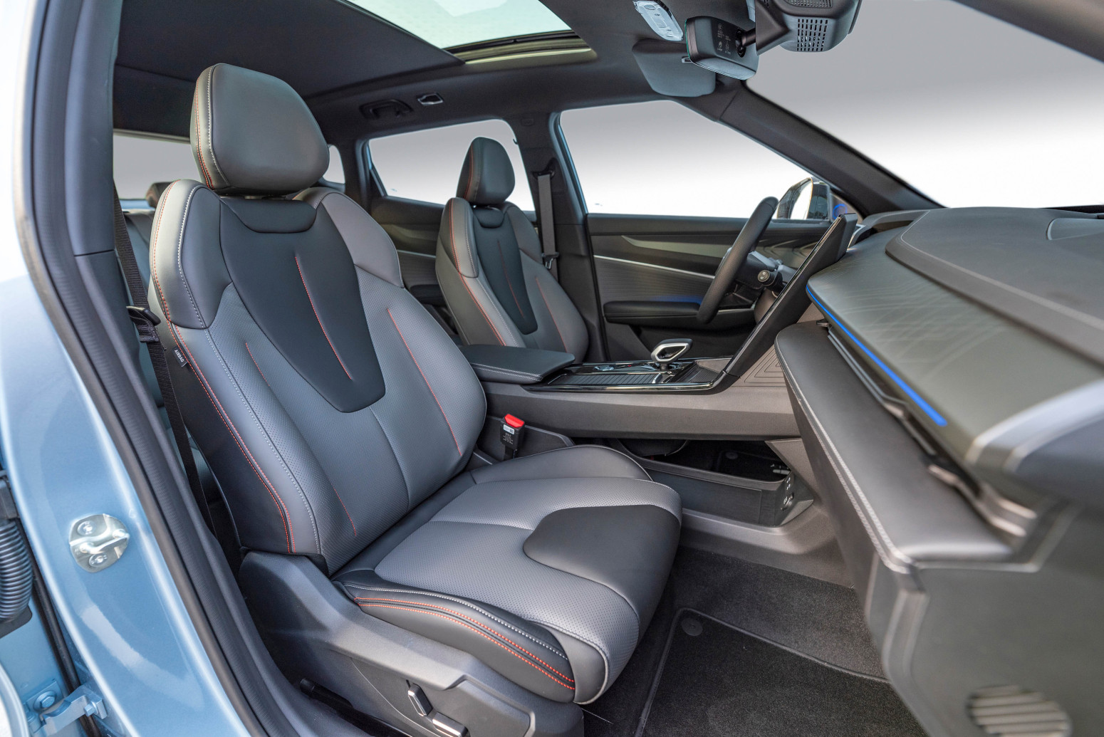 Geely Cityray stigao u Srbiju, poznata i cena FOTO